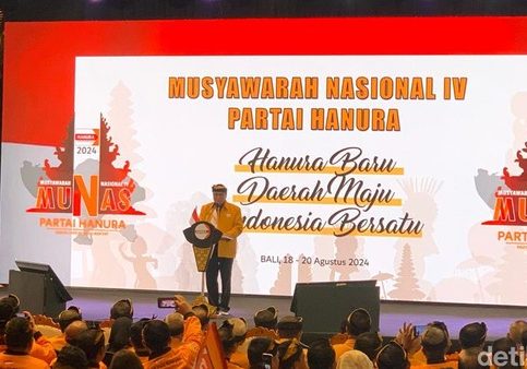 ketua-umum-partai-hati-nurani-rakyat-hanura-osman-sapta-odang-atau-biasa-disapa-oso-saat-sambutan-pada-munas-hanura-di-kuta-ba_169